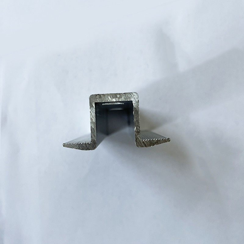 腐食保護の太陽中間クランプ 35mm-50mm 太陽電池パネルの屋根のクランプ