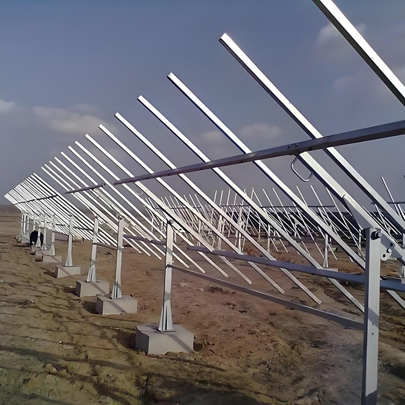 固い太陽光パネル設置支架 小規模・大型太陽光発電所のための柔軟な接続付きの地面設置ソリューション