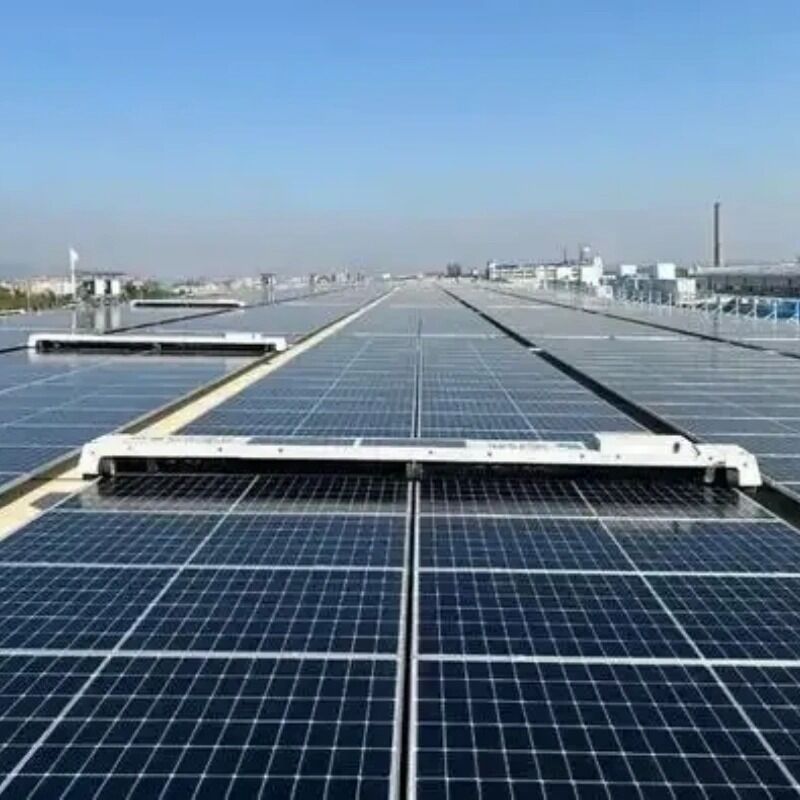 耐久性のある太陽光パネル 屋根のマウントブレーケット 平らな低傾斜の傾斜金属とタイル屋根と互換性 サポートを提供