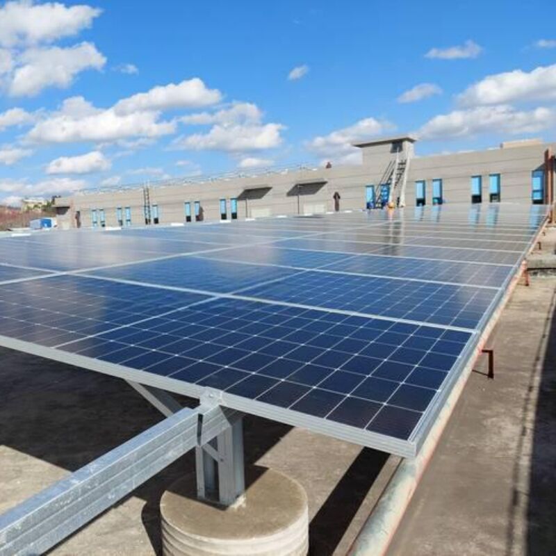 Solar Panel Roof Mounting Brackets Designed for Commercial Metal Roofs Providing Renewable Energy and Minimizing Installation Impact