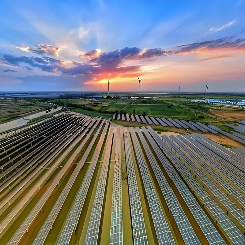 大風と雪の負荷に強い太陽光発電システムのサポートを提供する地面太陽光装置